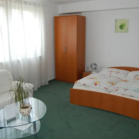 Pensionat Jarka 2*
