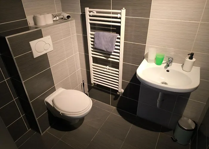 雅尔卡膳食旅馆 招待所